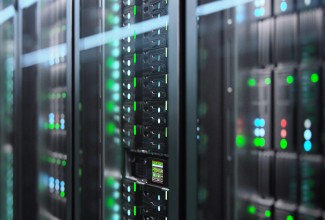 Serverid, rohelised tulukesed põlevad